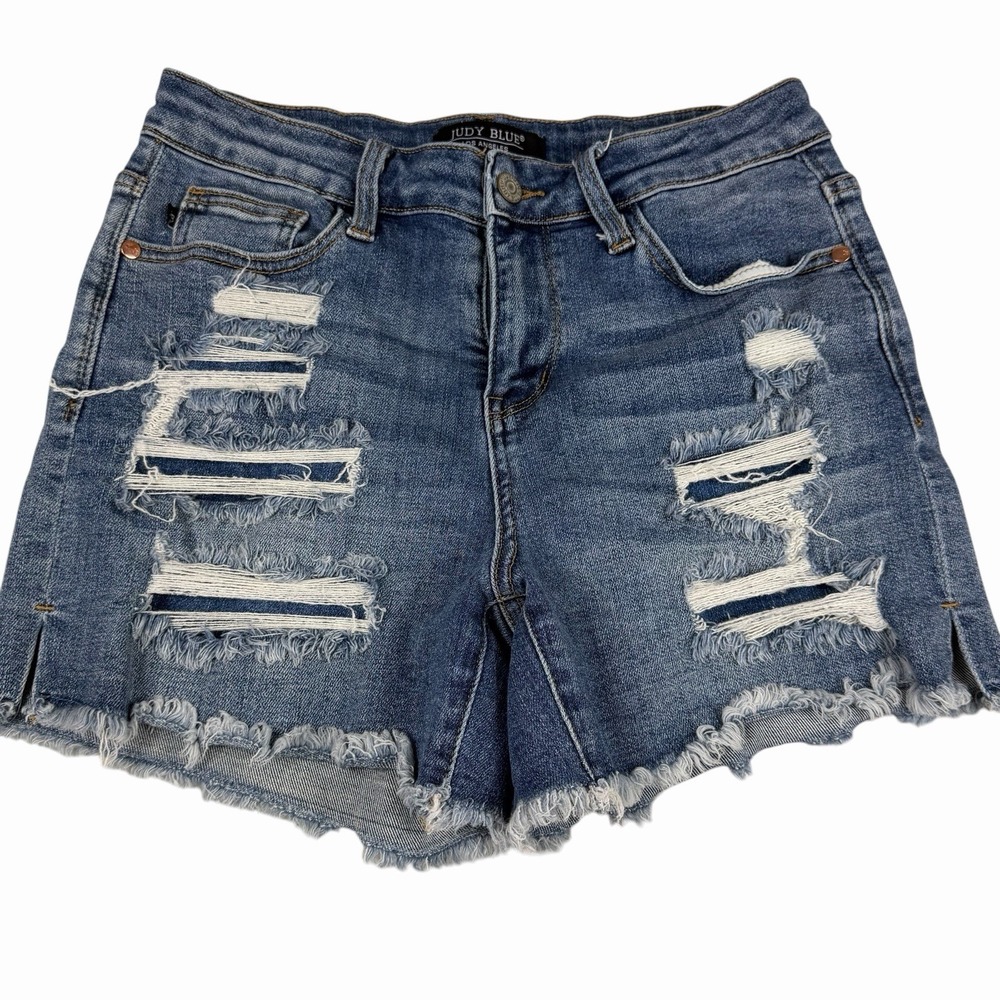 Judy Blue Denim Shorts Size Medium Cut Off Raw Hem Distressed 4" Inseam Mid-Rise